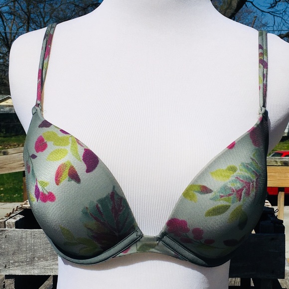 - Victoria’s Secret 36B Floral Mesh Overlay Push-Up Bra! NEW! - Picture 2 of 11